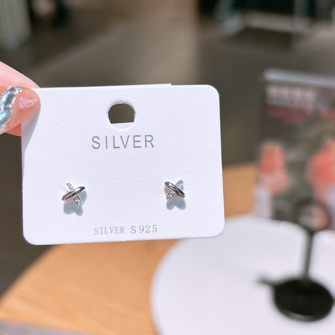 繊細ニッケル無添加銀イヤリングゴールド 誕生日