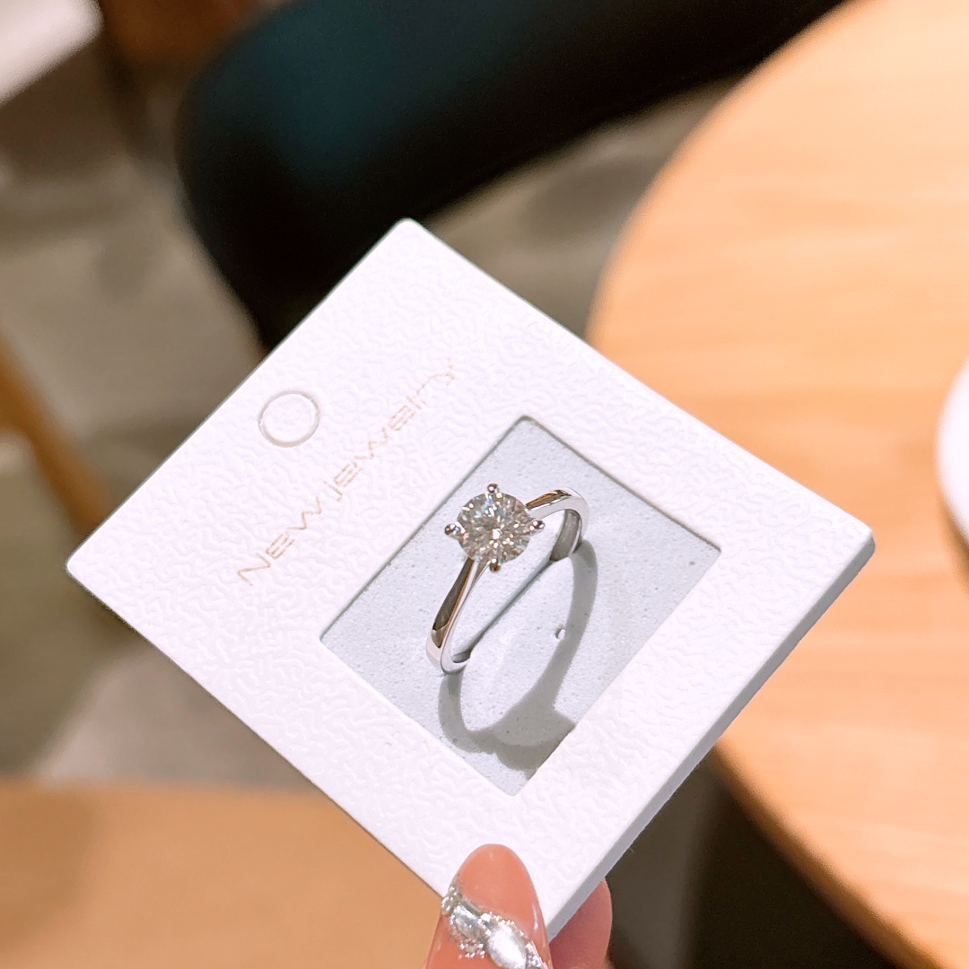 Hypoallergenic Silver Moissanite Ring Dainty Mother's Birthday Silver