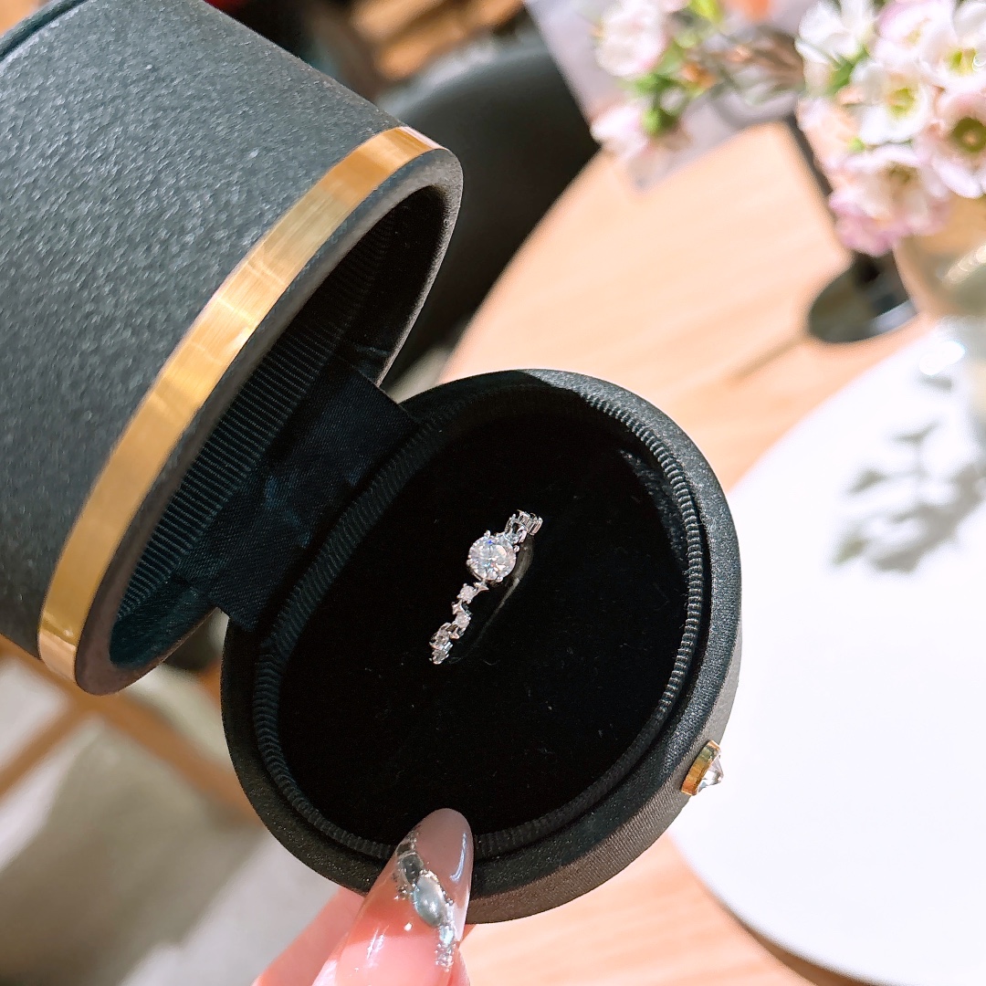 Fine Silver Moissanite Ring French Spring Festival Silver