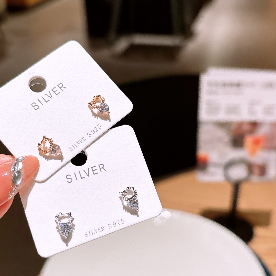 Low Allergy Silver Earrings Playful Mother's Day Silver