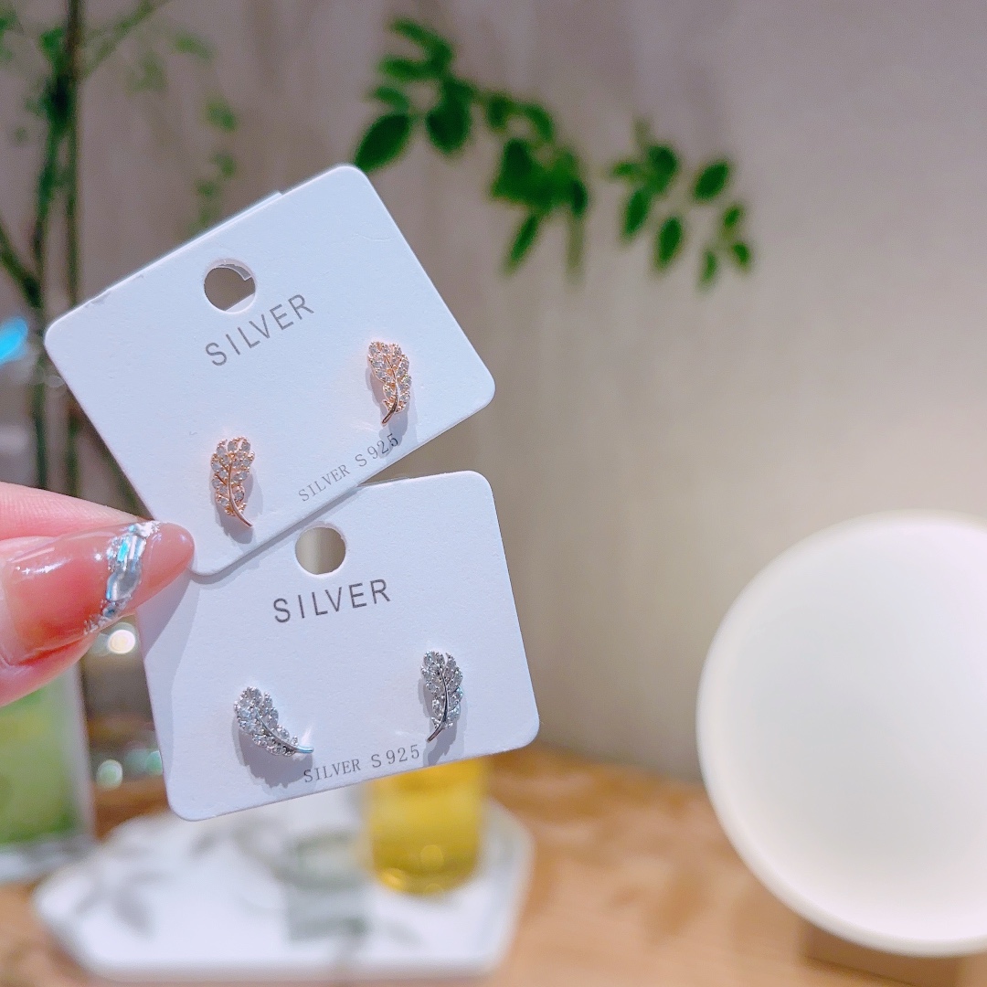 Low Allergy Silver Earrings Sweet & Cool Wedding Registration Silver