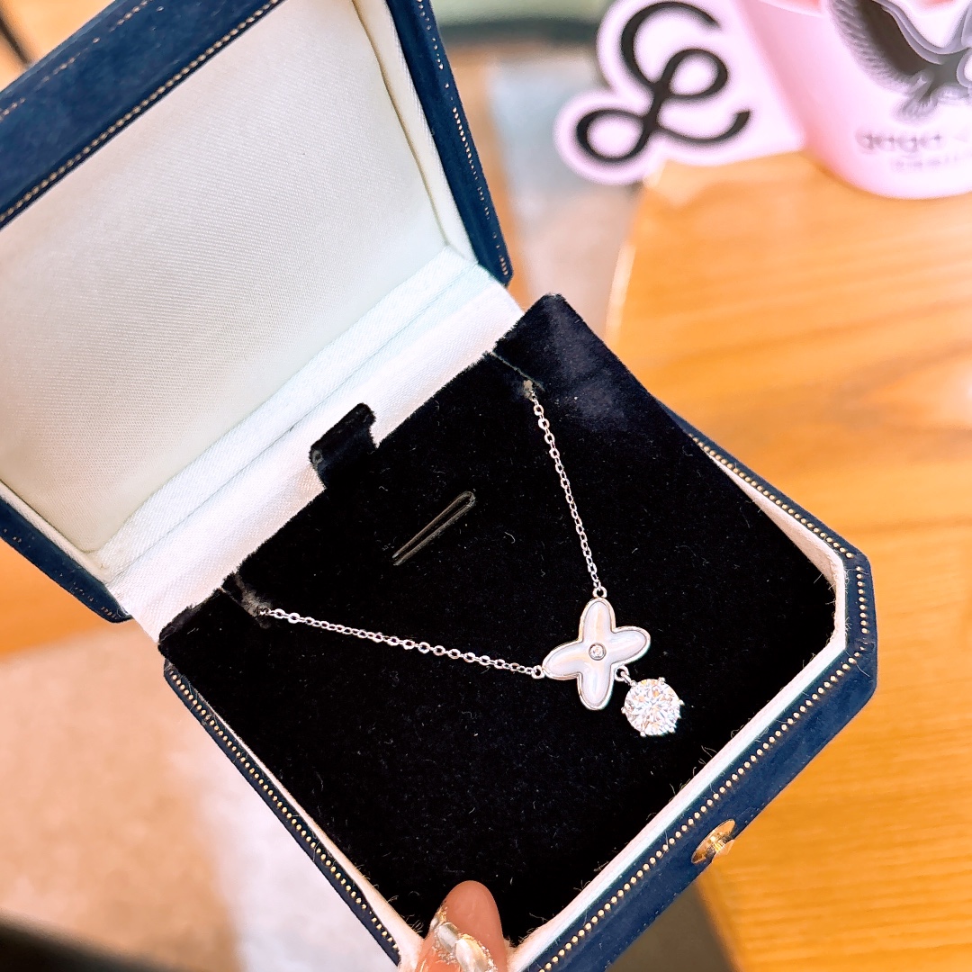 Nickel Free Silver Moissanite Necklace Lively Self-love Silver