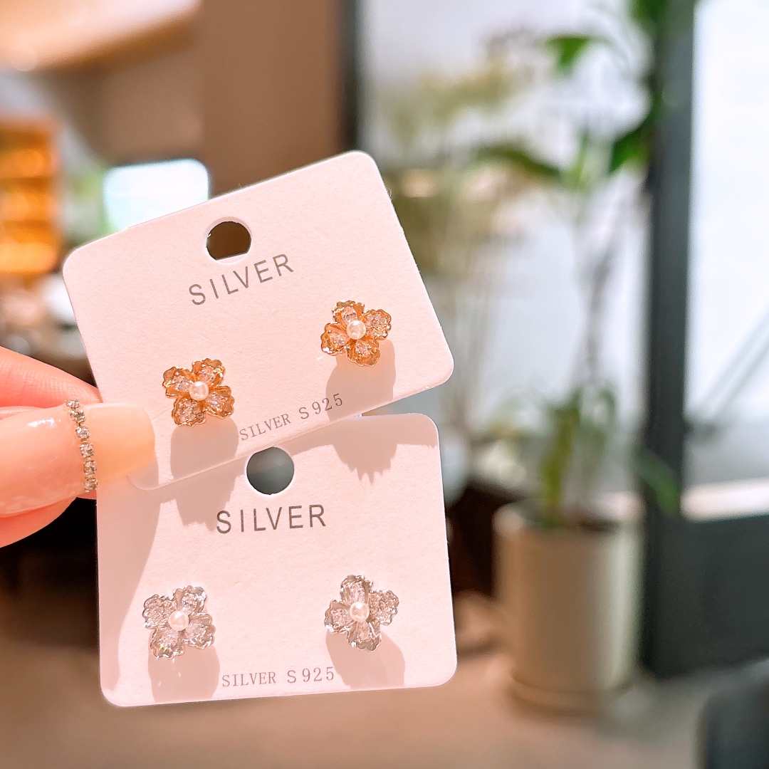 Solid Silver Earrings Vintage New Year Gold