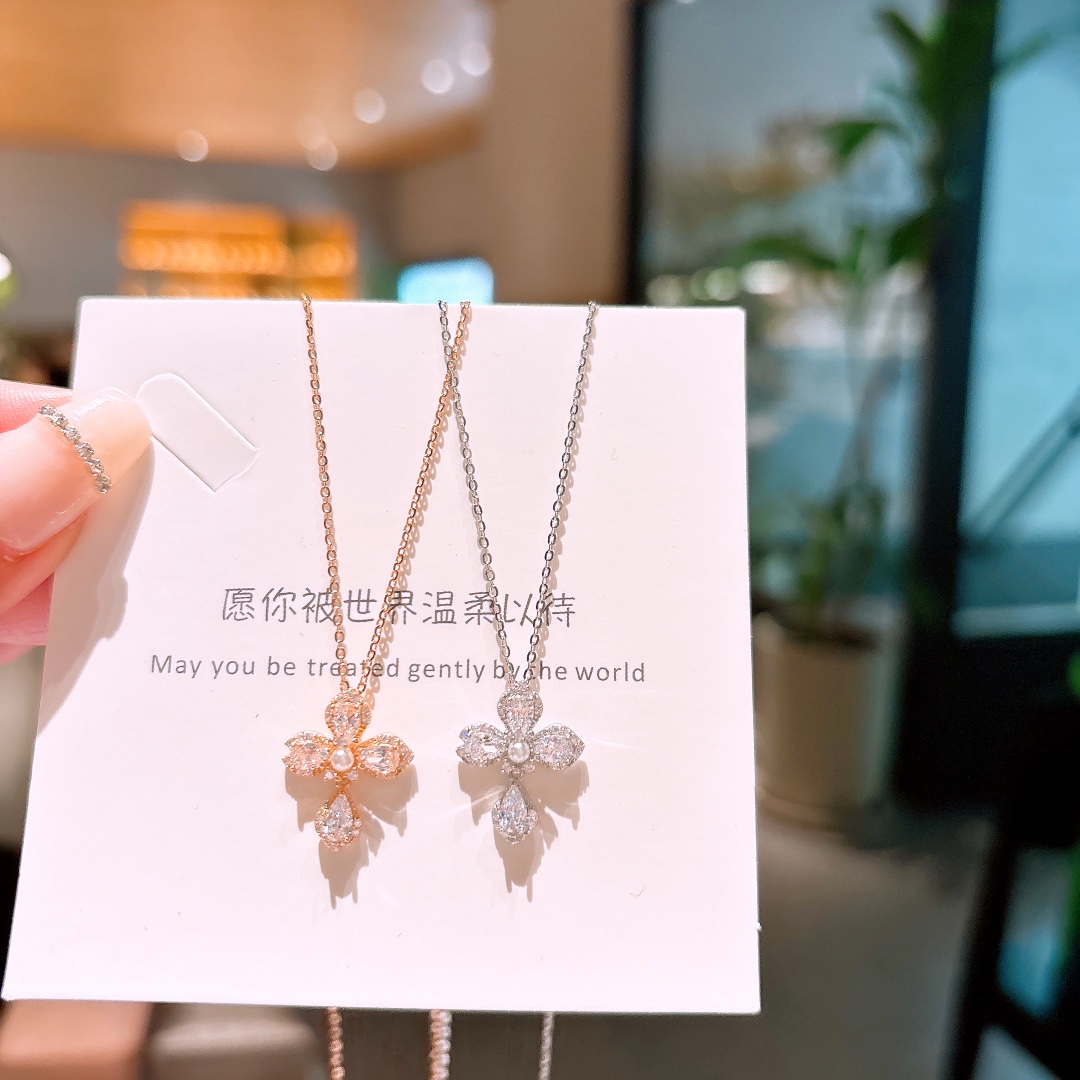 Hypoallergenic Silver Necklace Girly Banquet Gold