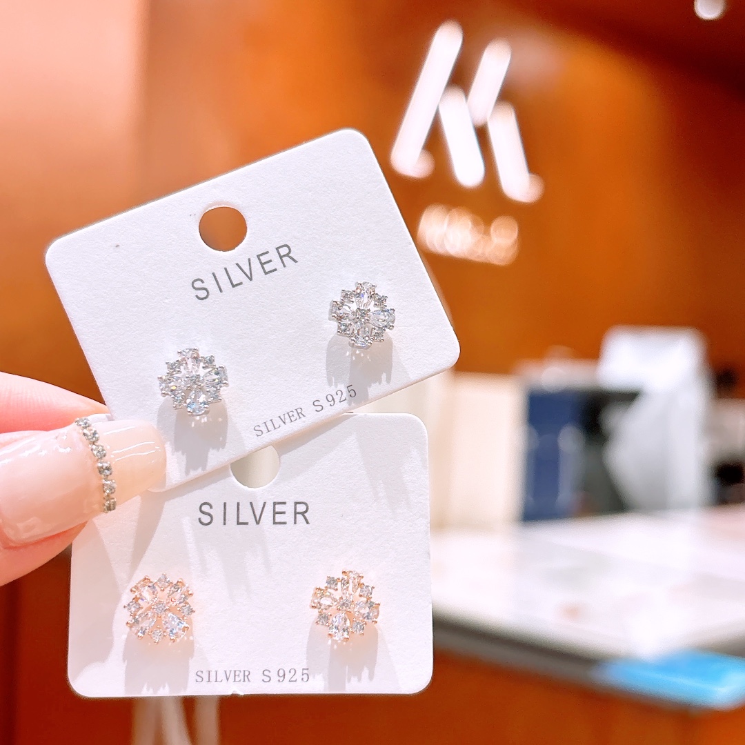 925 Silver Earrings Soft Date Night Silver