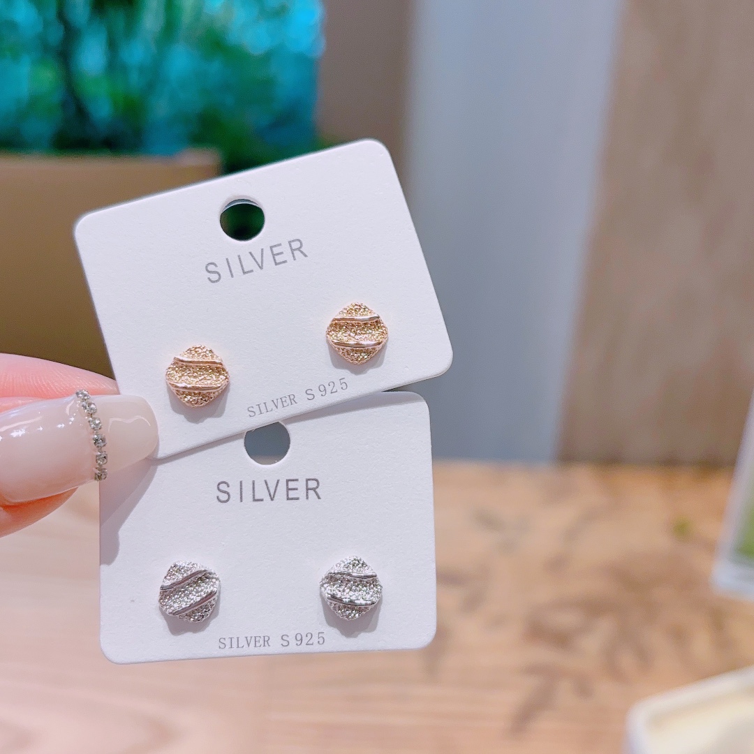 High Polish Silver Earrings Gentle Office Silver