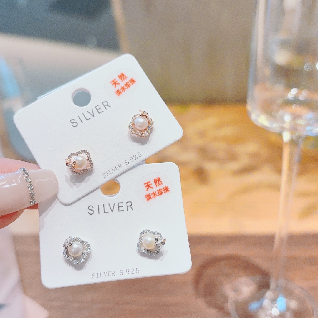 S925 Sterling Silver Freshwater Pearl Studs Cute Office Silver