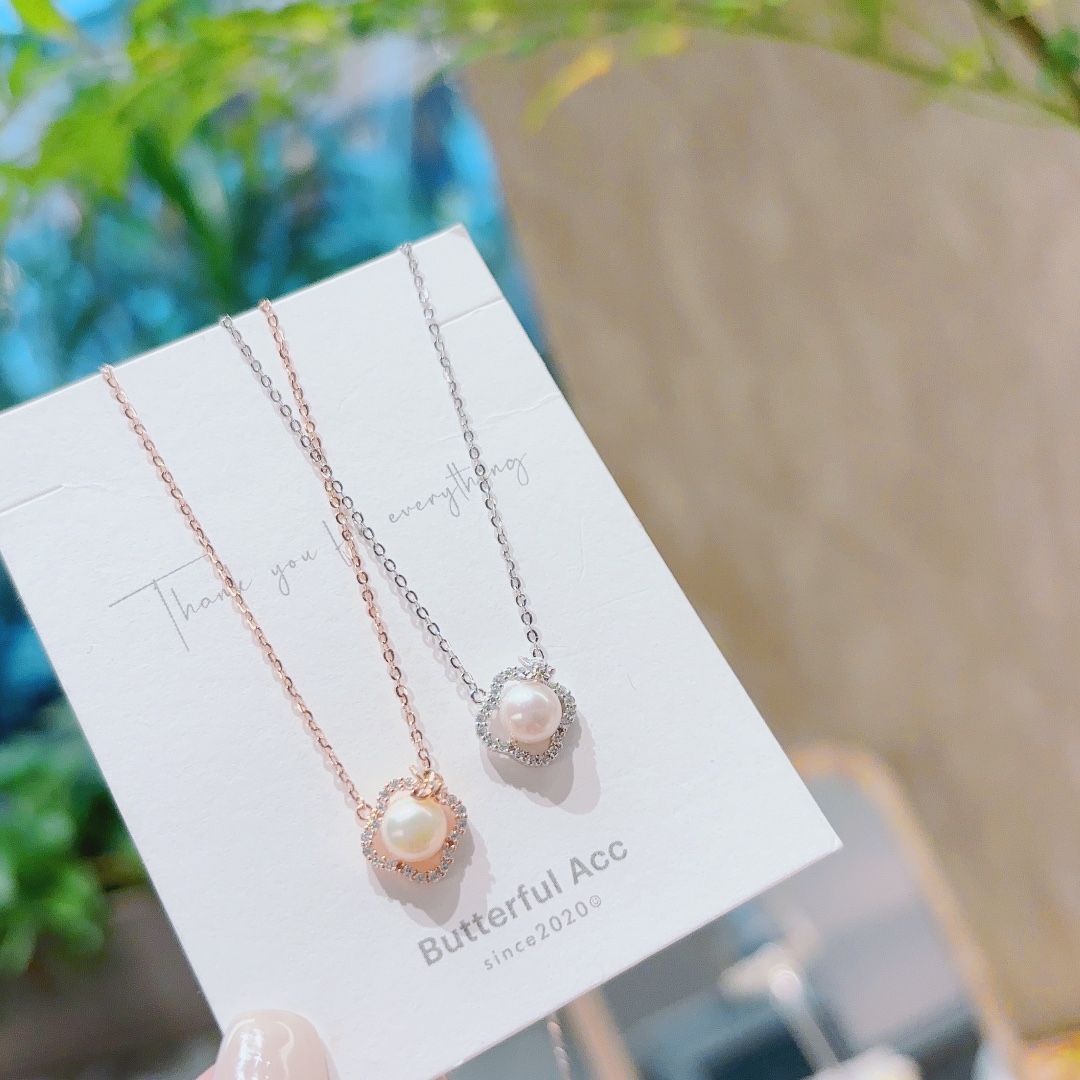 High Polish Silver Necklace Elegant Travel Gold