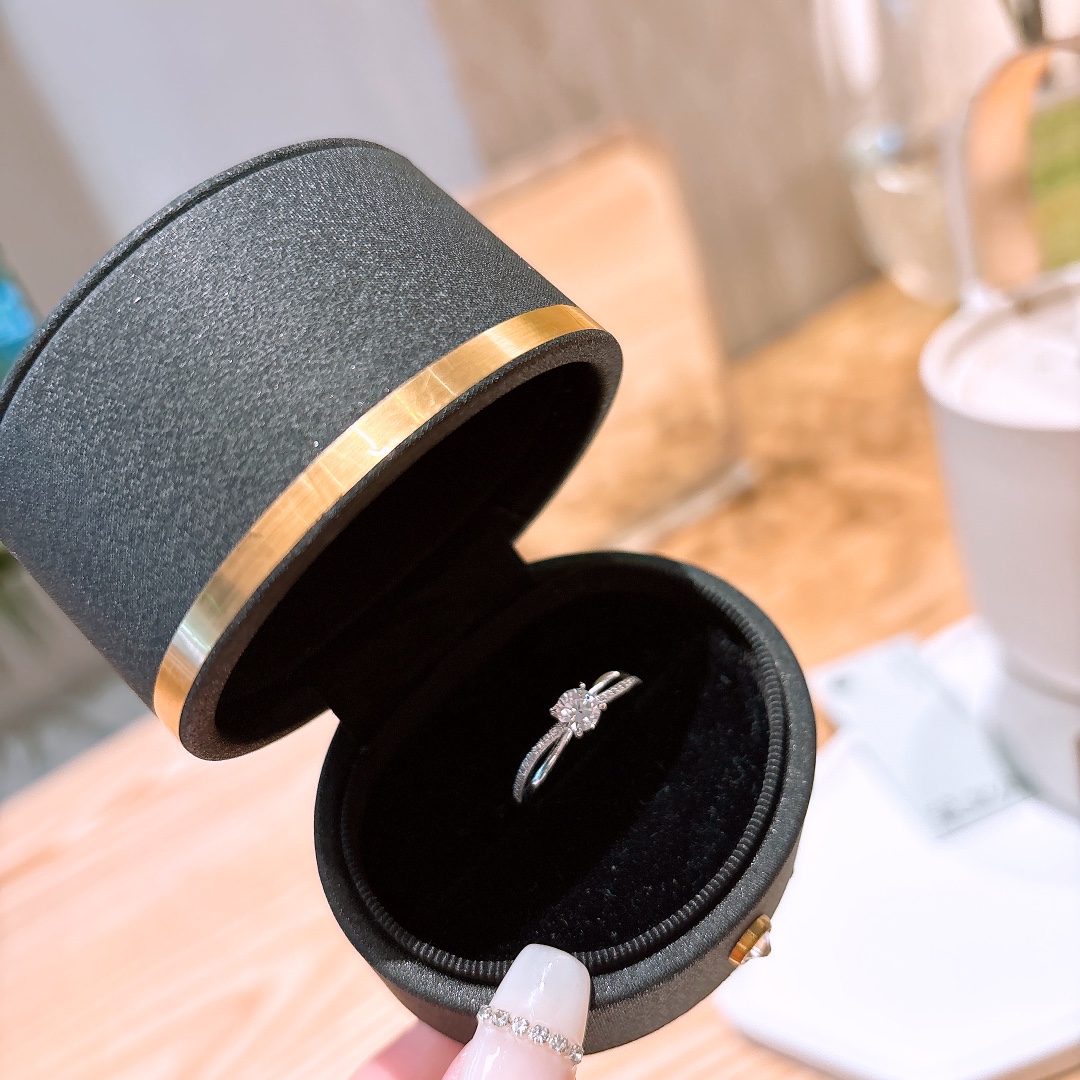 幻想的ニッケル無添加銀リングシルバー 職場