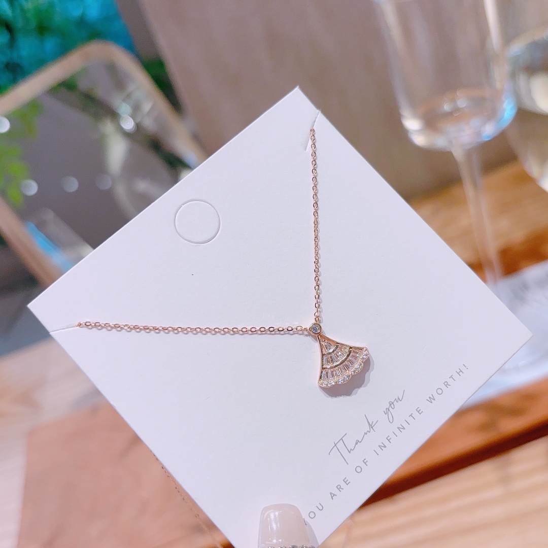 インスタ風ニッケル無添加銀ネックレスシルバー 旅行