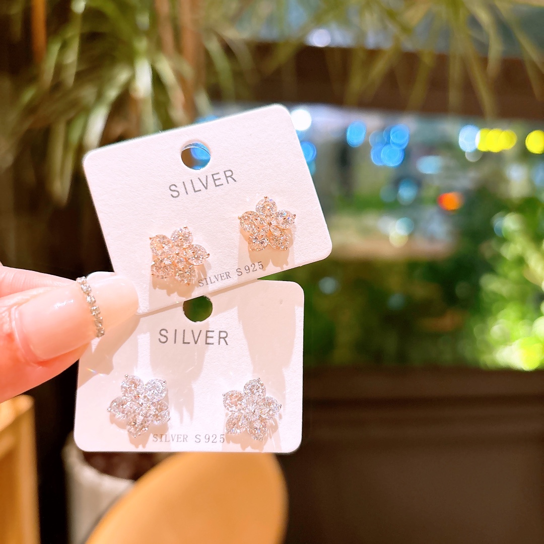 Fine Silver Earrings Lively Party Gold