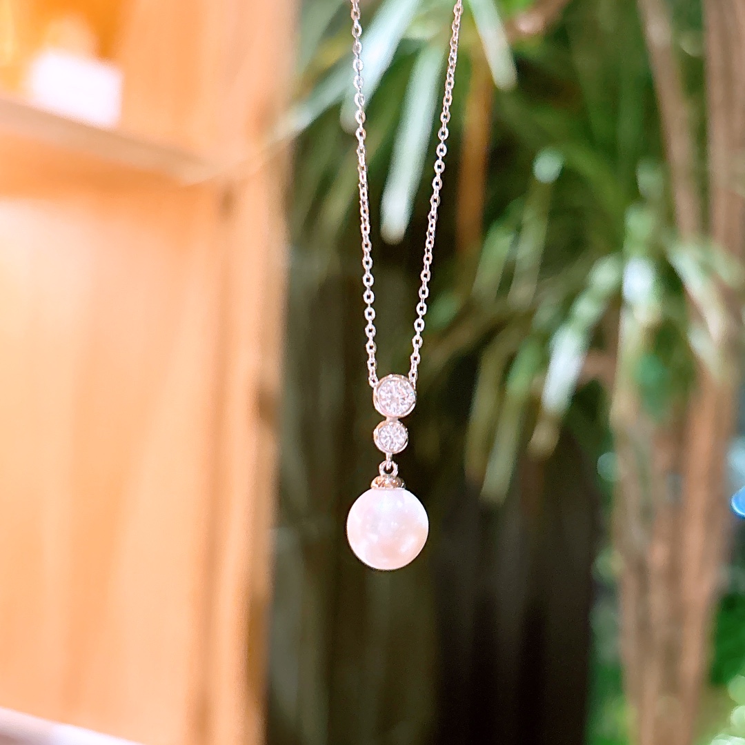 Fine Silver Necklace Delicate Banquet Gold