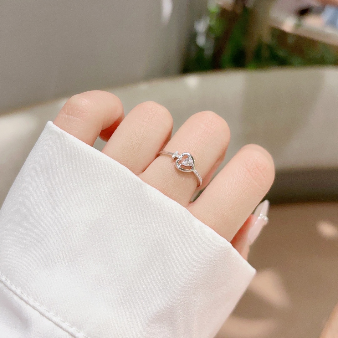 Hypoallergenic Silver Ring Elegant Annual Party Gold