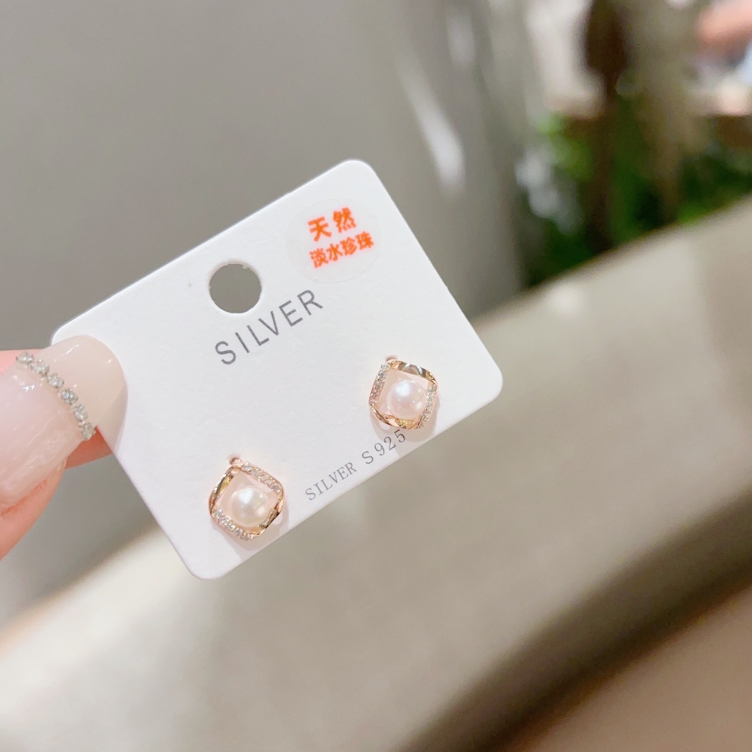 Solid Silver Freshwater Pearl Studs Minimalist Banquet Gold