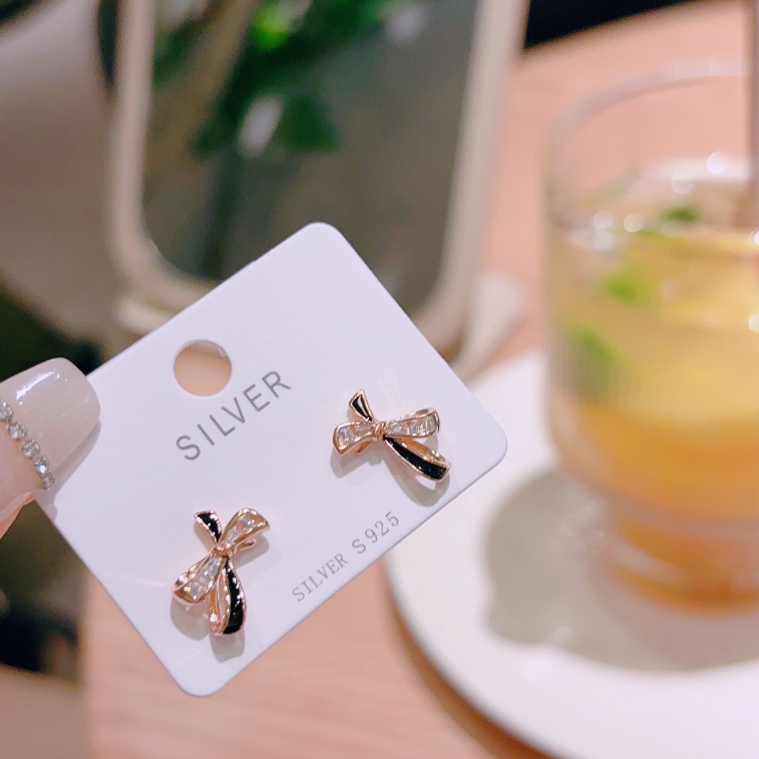 925 Silver Earrings Light Luxury Office Silver