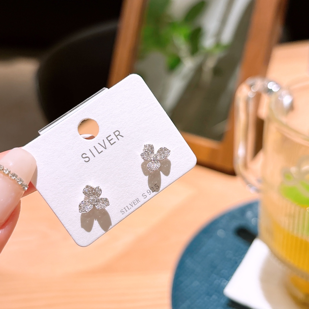 繊細925シルバーイヤリングシルバー プロポーズ