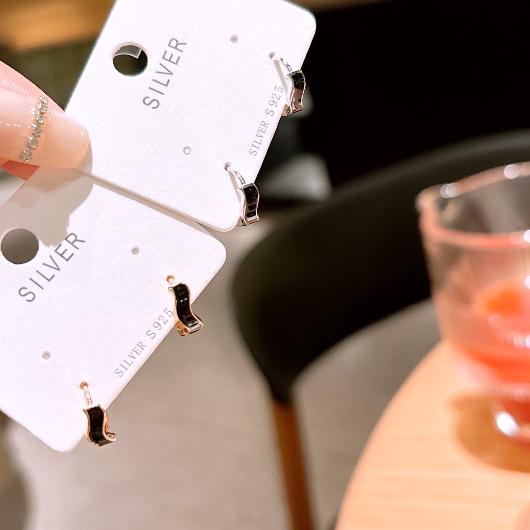 Low Allergy Silver Ear Cuffs Soft Christmas Silver