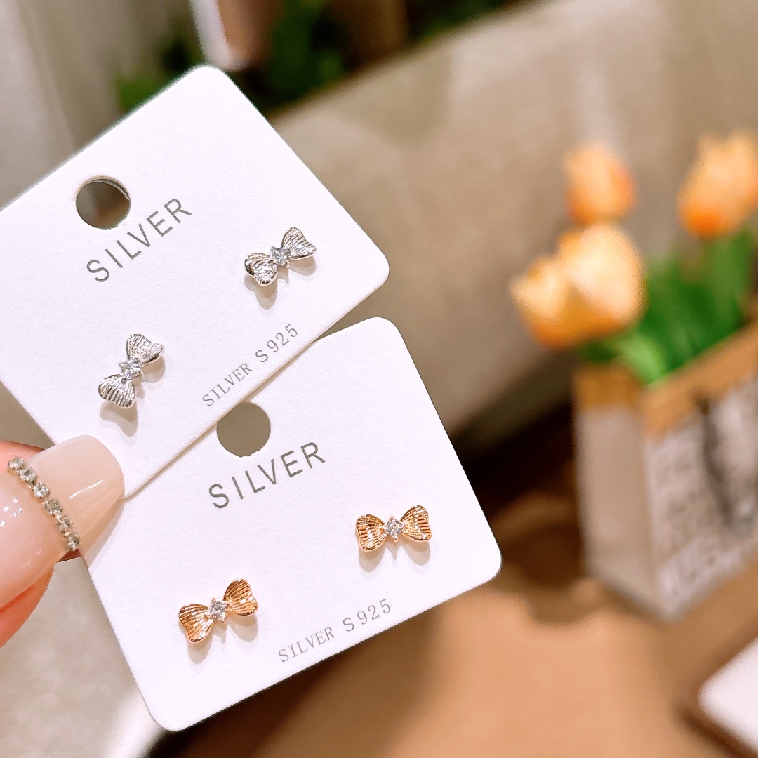 S925 Sterling Silver Earrings Lively Mother's Birthday Gold