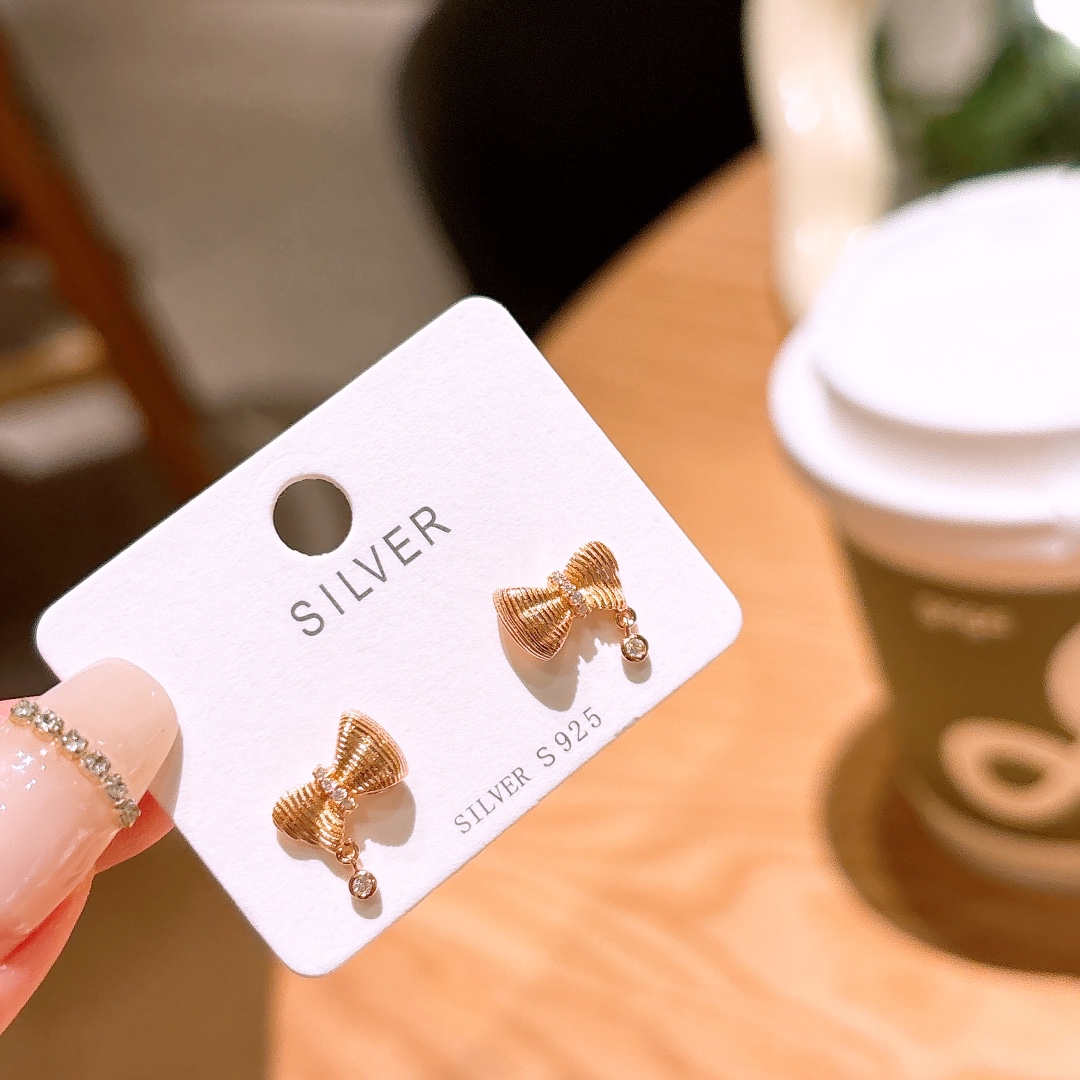 Fine Silver Earrings Light Luxury Valentine's Day Gold