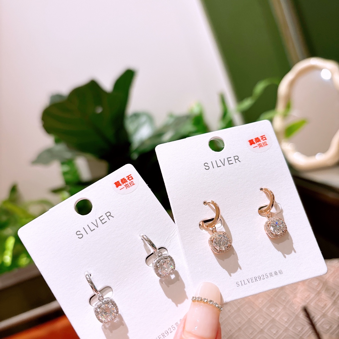 Nickel Free Silver Moissanite Ear Cuffs Lively Banquet Silver