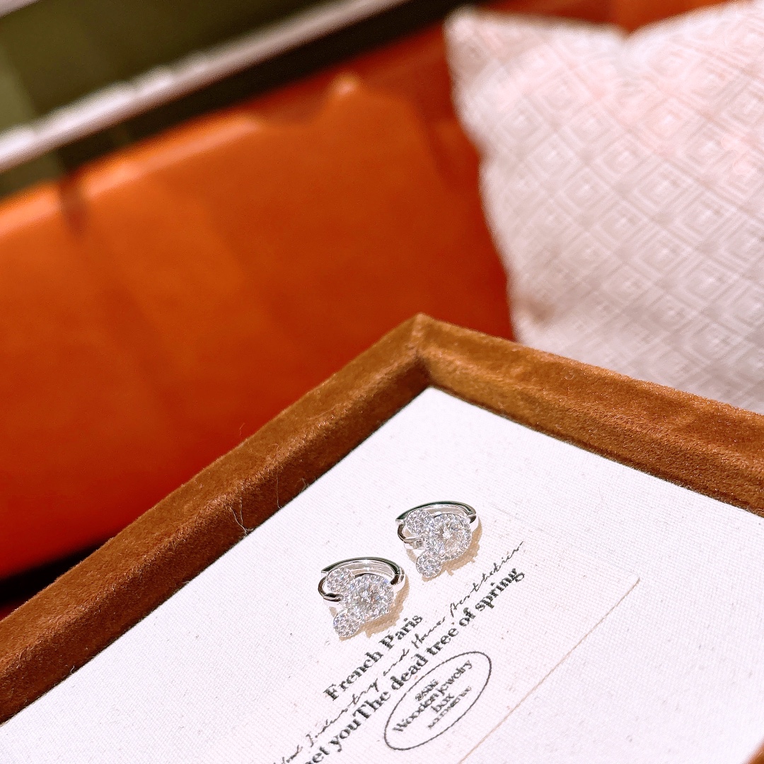 Solid Silver Moissanite Ear Cuffs Forest Banquet Silver