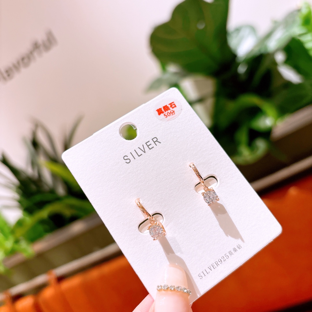 Nickel Free Silver Moissanite Ear Cuffs Sweet & Cool Confession Silver