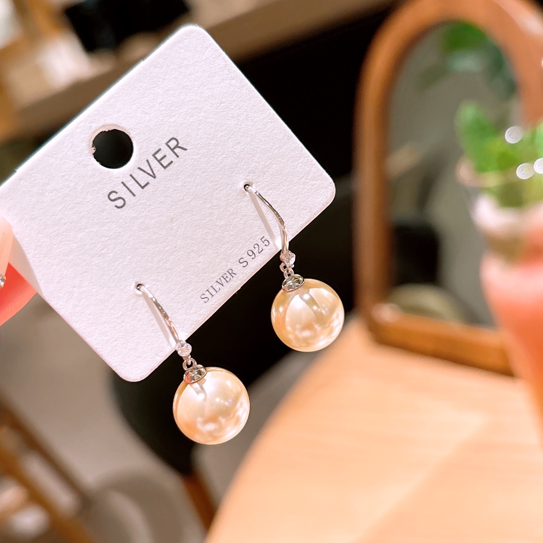 ガーリー高品質シルバードロップ＆スレッドイヤリングゴールド 卒業