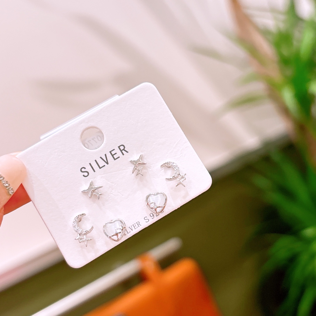 ミニマリスト低アレルギー銀イヤリングゴールド 職場