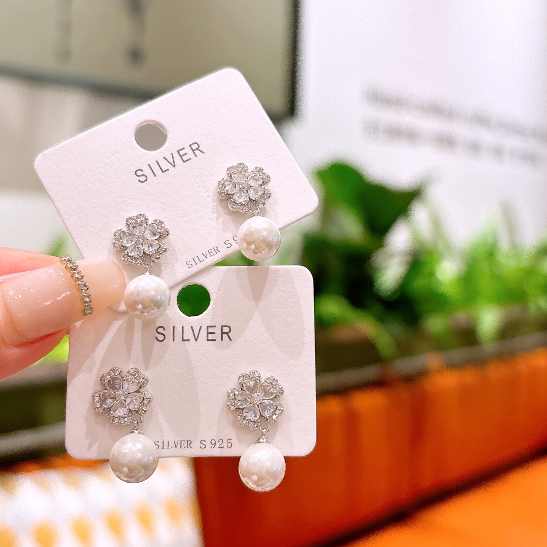 Nickel Free Silver Earrings Chic Gift for Her Gold