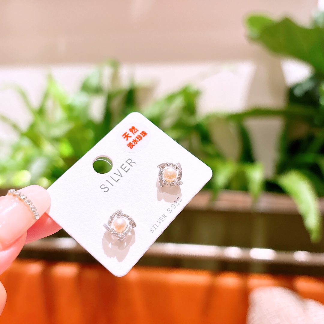 Hypoallergenic Silver Freshwater Pearl Studs Korean Style Christmas