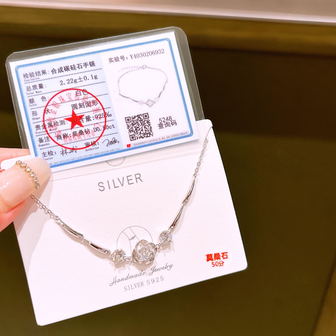 High Polish Silver Moissanite Bracelet Light Luxury Workplace Silver