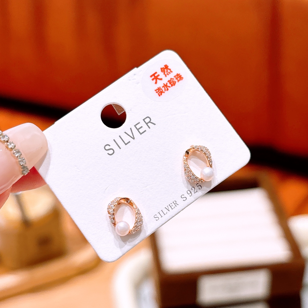 S925 Sterling Silver Freshwater Pearl Studs Soft Wedding Gold