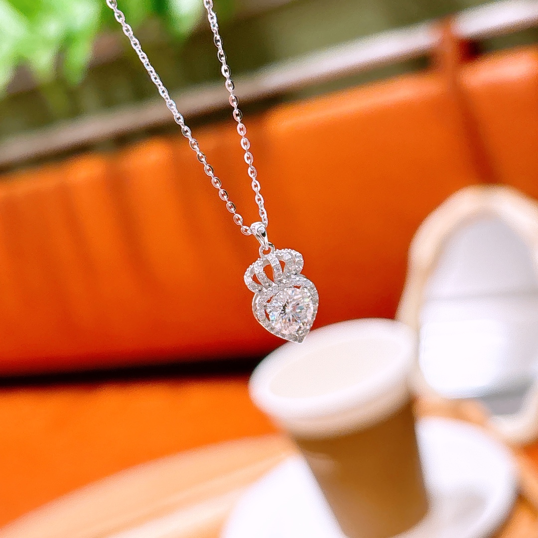 Nickel Free Silver Moissanite Necklace Artistic Office Gold