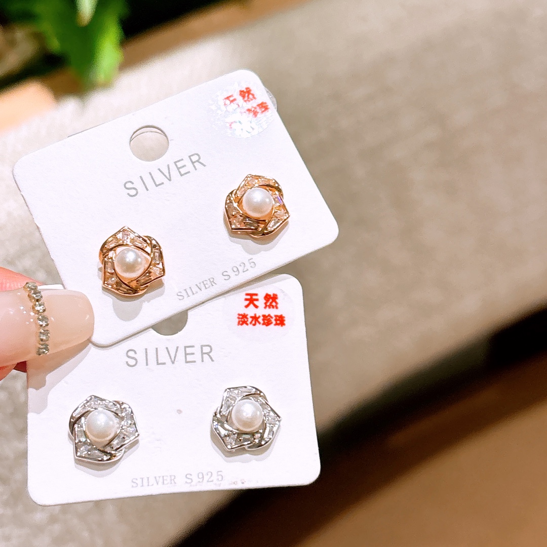 Low Allergy Silver Freshwater Pearl Studs Cute Engagement Silver