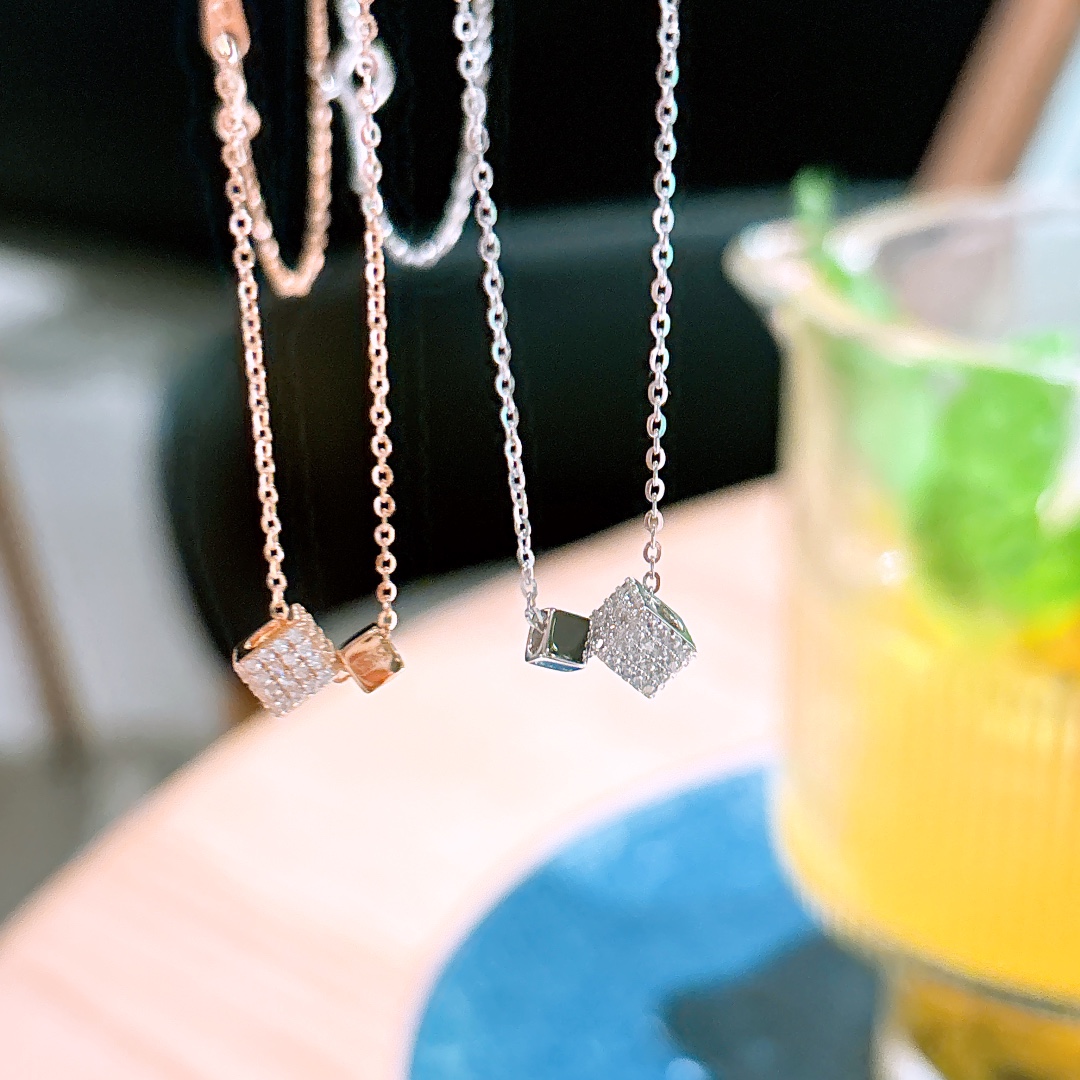 Low Allergy Silver Necklace Fashion Banquet Gold