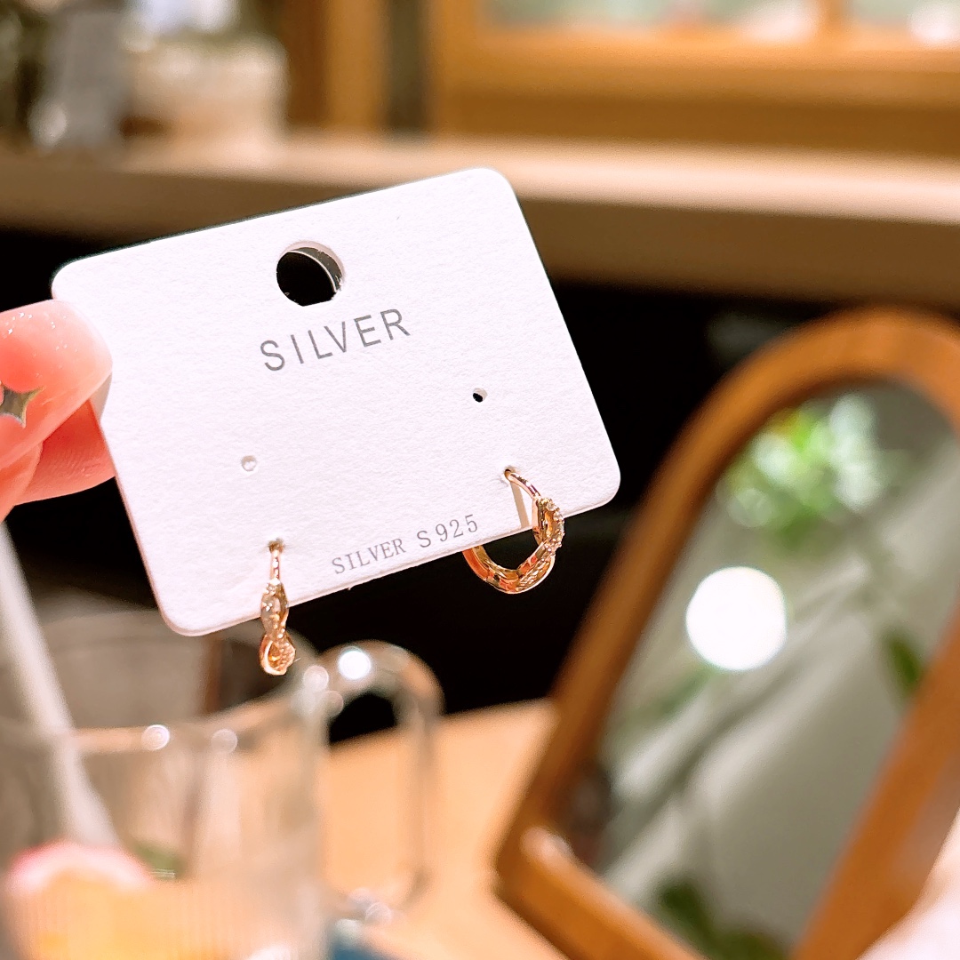 Hypoallergenic Silver Ear Cuffs Elegant Everyday Wear Gold