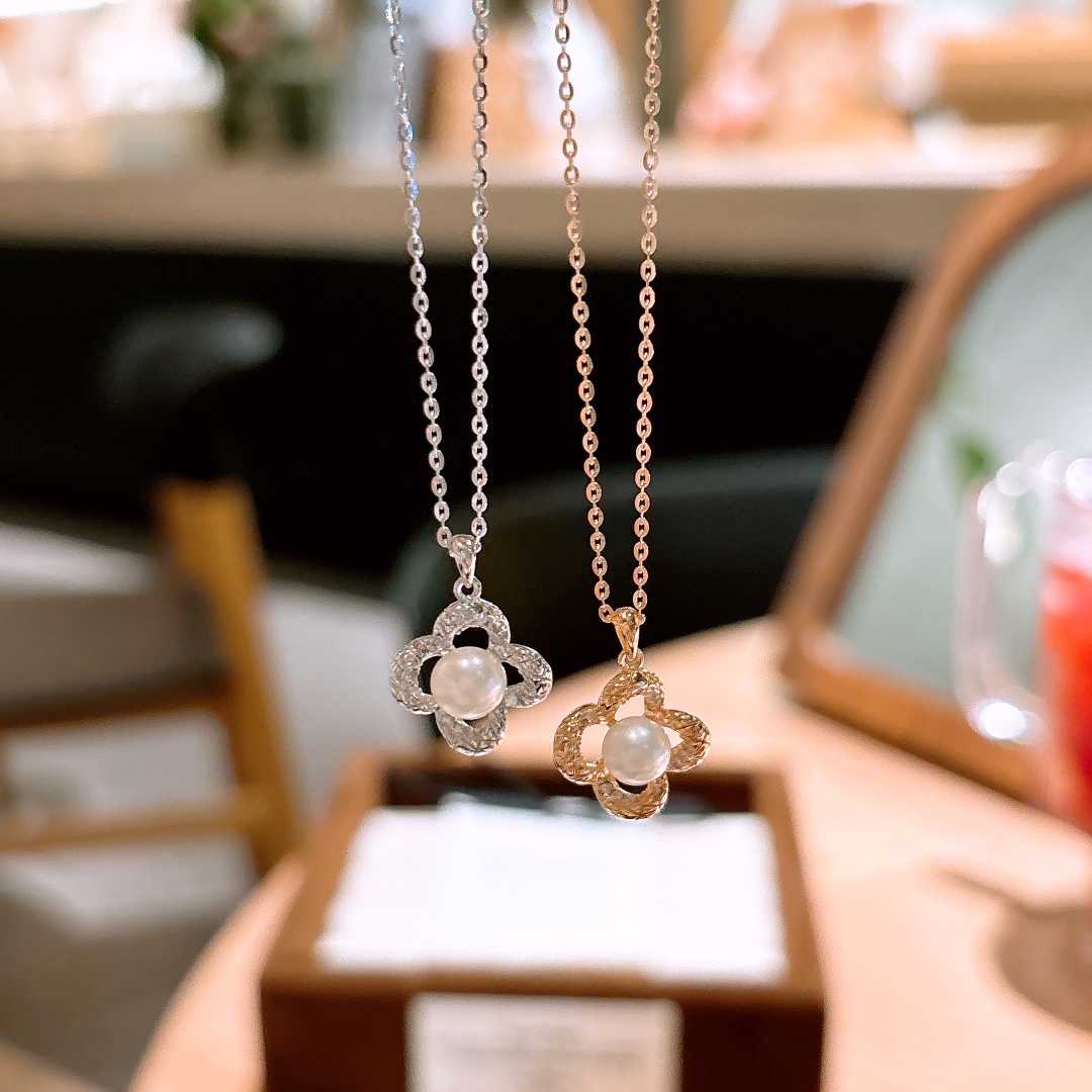 Solid Silver Necklace Romantic Banquet Gold