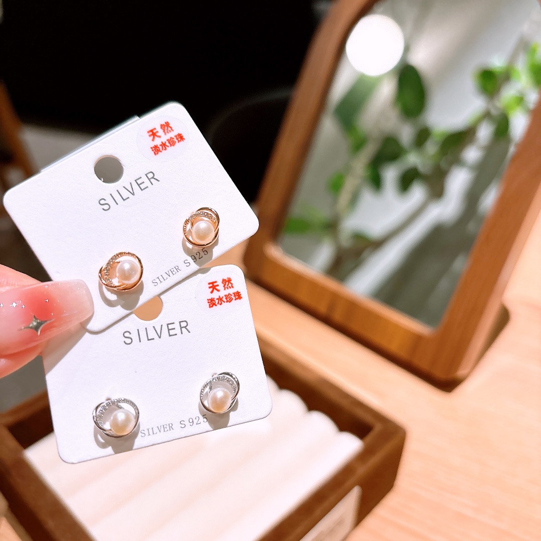 S925 Sterling Silver Freshwater Pearl Studs Sweet & Cool Party Gold