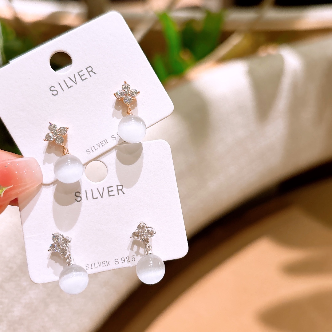 Hypoallergenic Silver Earrings Sweet & Cool Date Night Gold