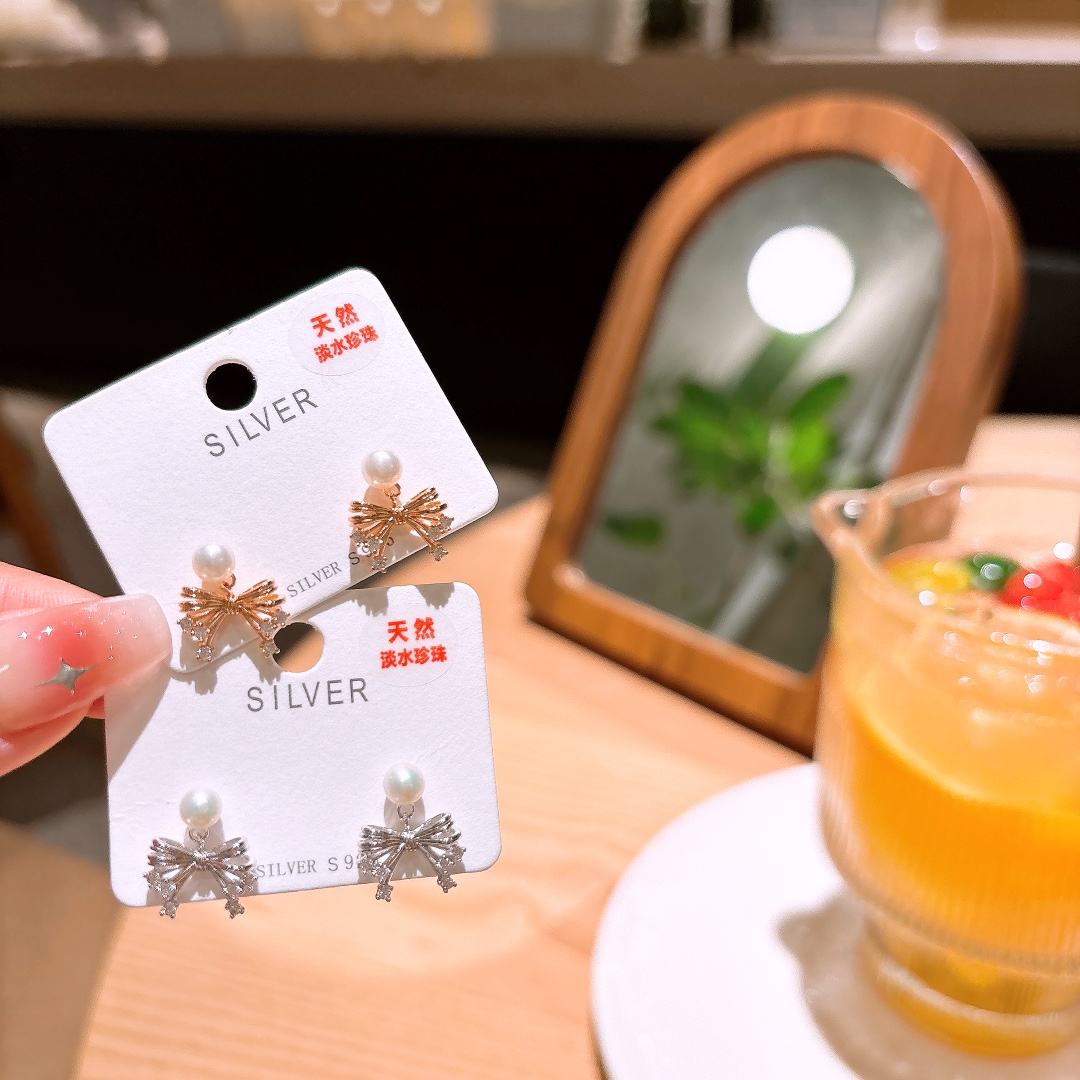 High Polish Silver Freshwater Pearl Studs Sweet Mother's Birthday Gold