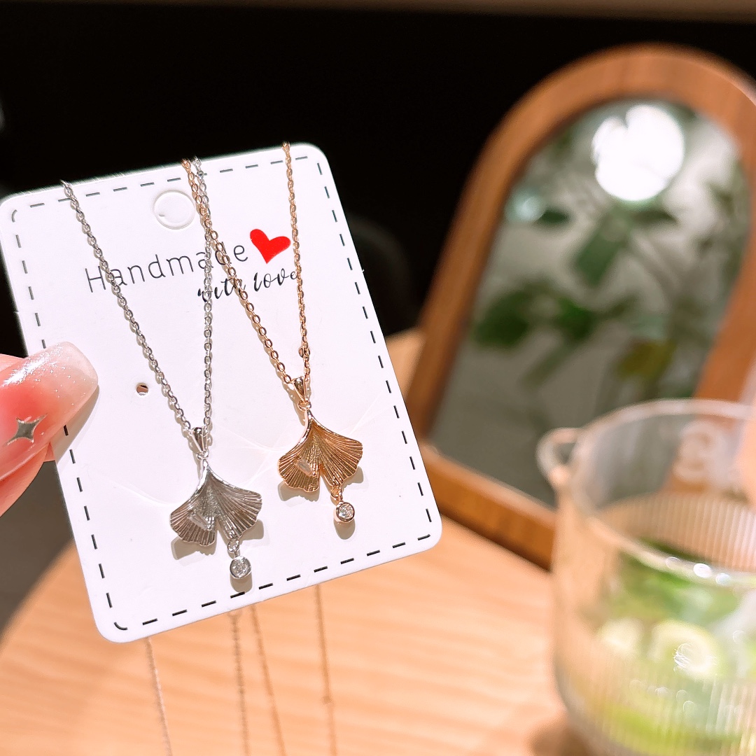 高級感アレルギー対応シルバーネックレスゴールド 年次パーティー