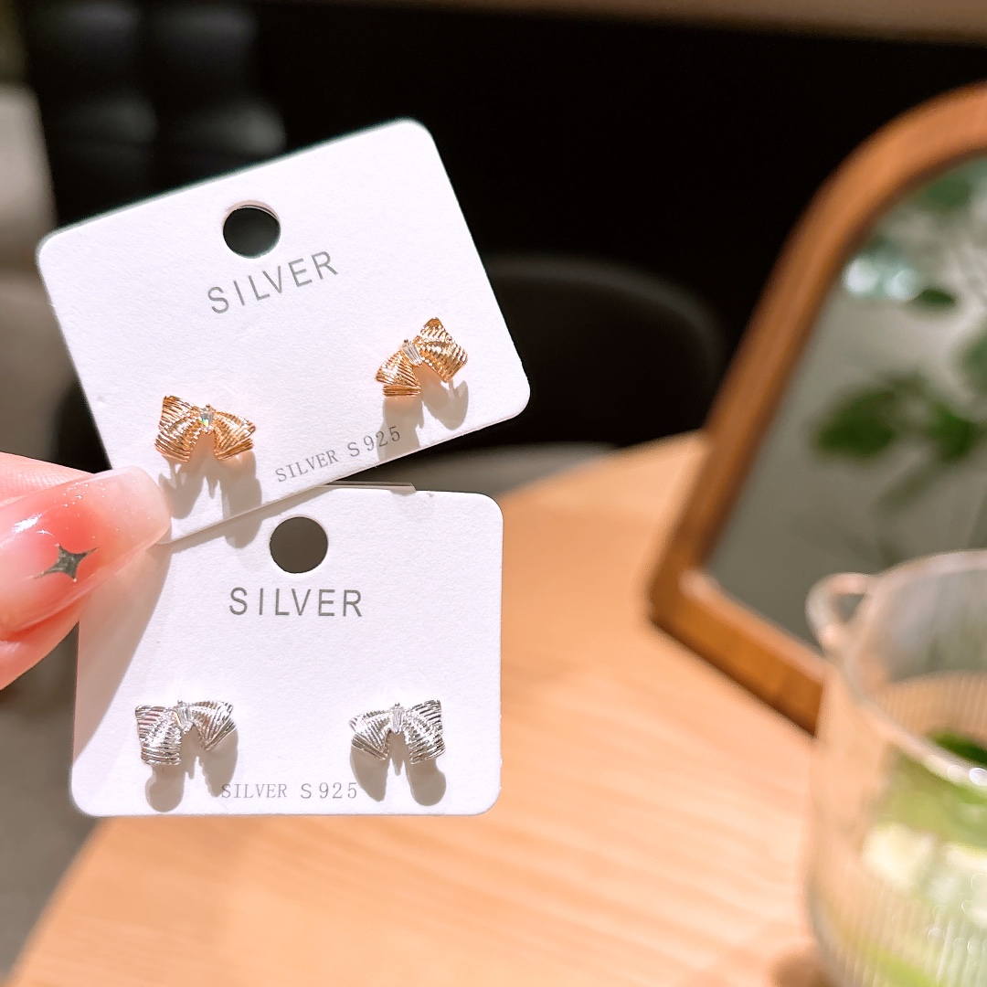 Fine Silver Earrings Artistic Banquet Gold