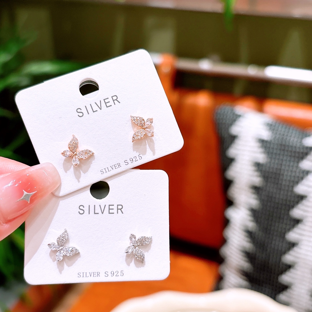 高級感高品質シルバーイヤリングシルバー 春節