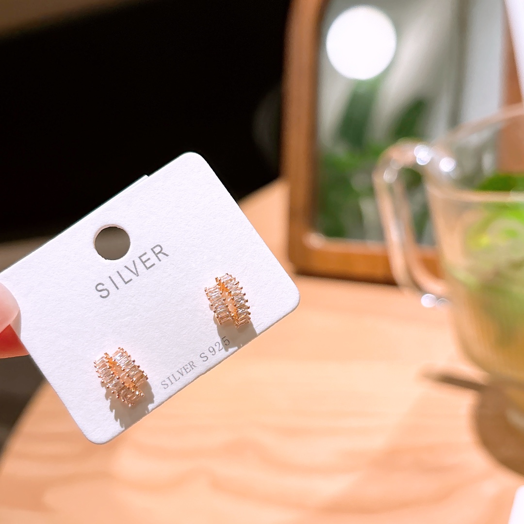 Hypoallergenic Silver Earrings Light Luxury Spring Festival Gold