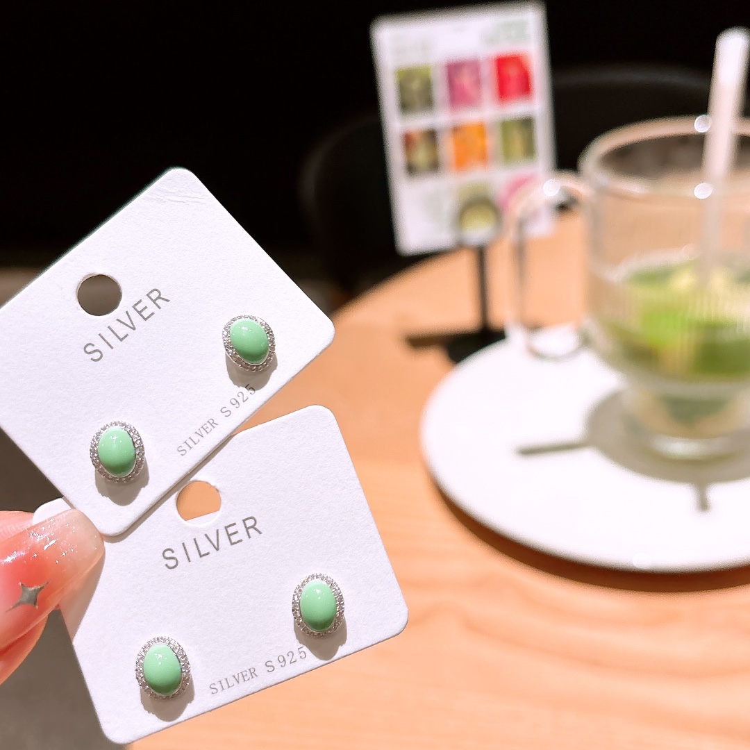 Solid Silver Earrings Light Luxury Travel Silver