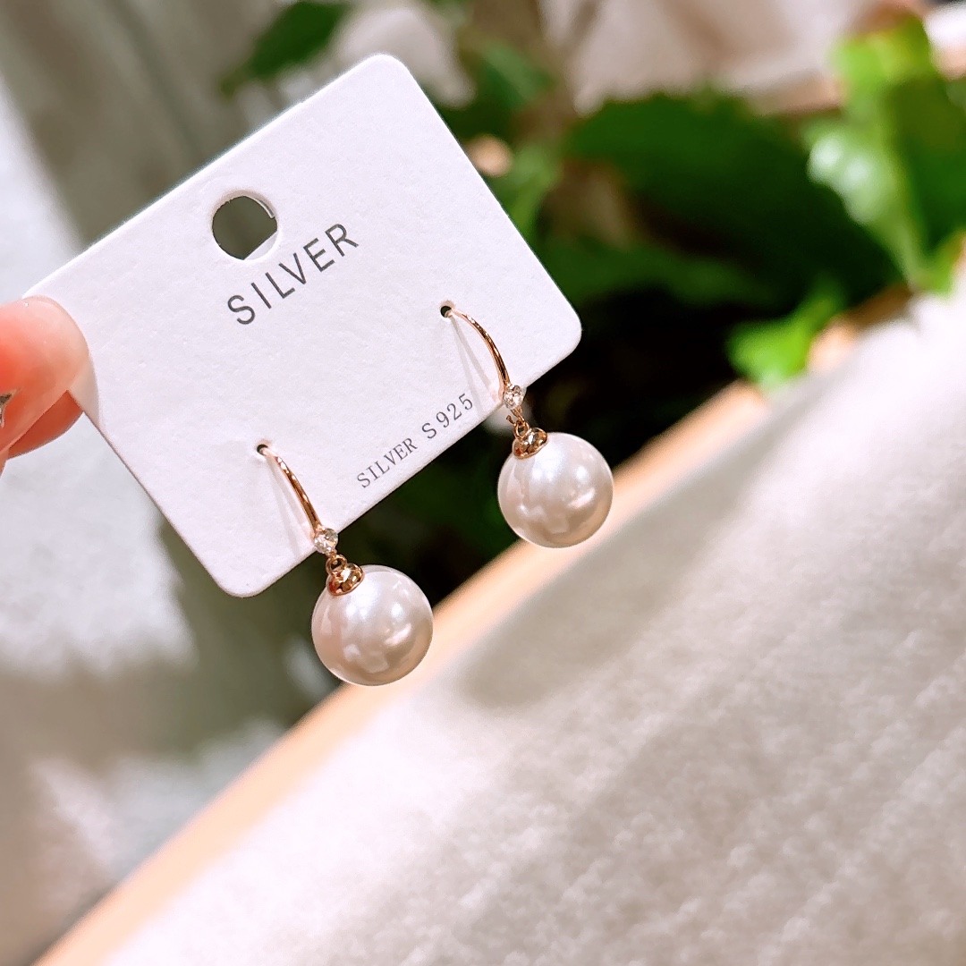 さわやか系アレルギー対応シルバードロップ＆スレッドイヤリングゴールド バレンタインデー