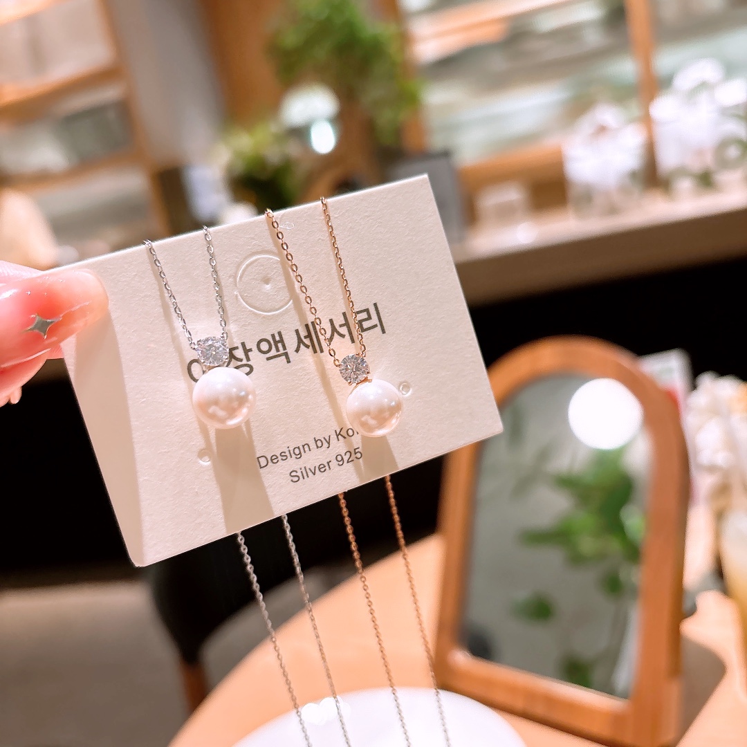 Hypoallergenic Silver Necklace Fresh New Year Silver