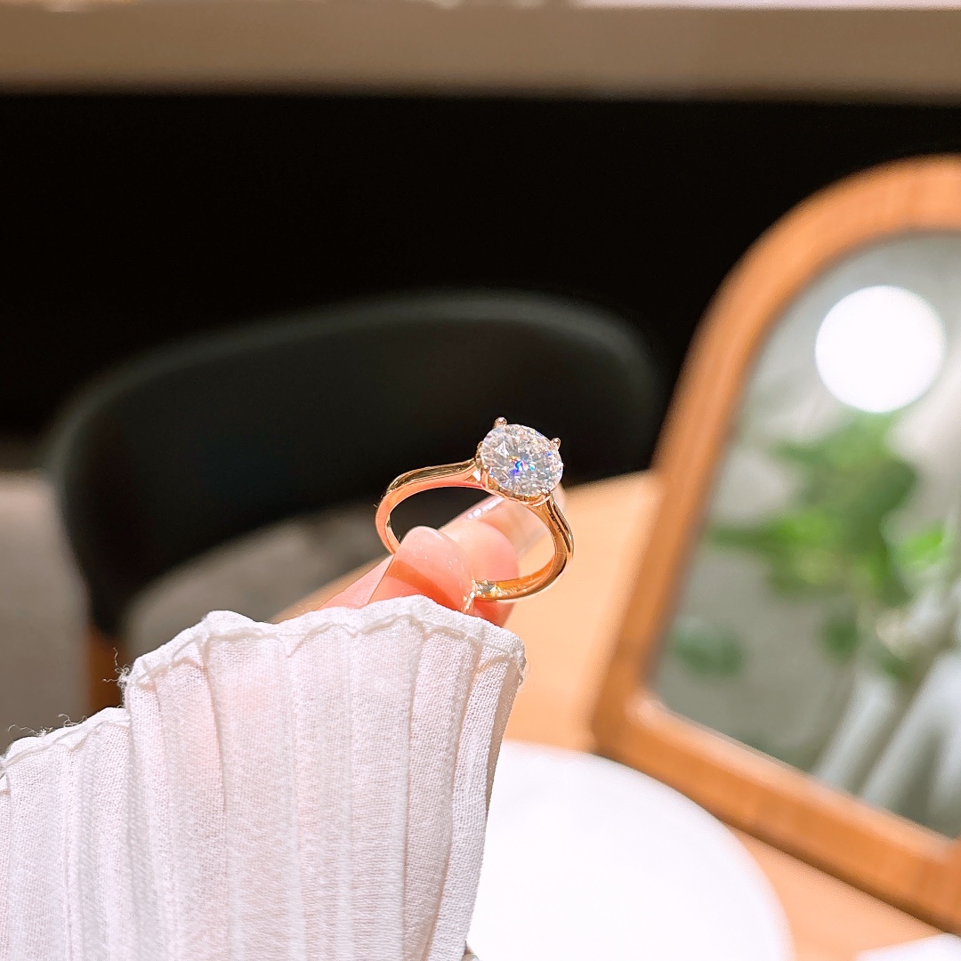 Fine Silver Moissanite Ring Playful Confession Gold