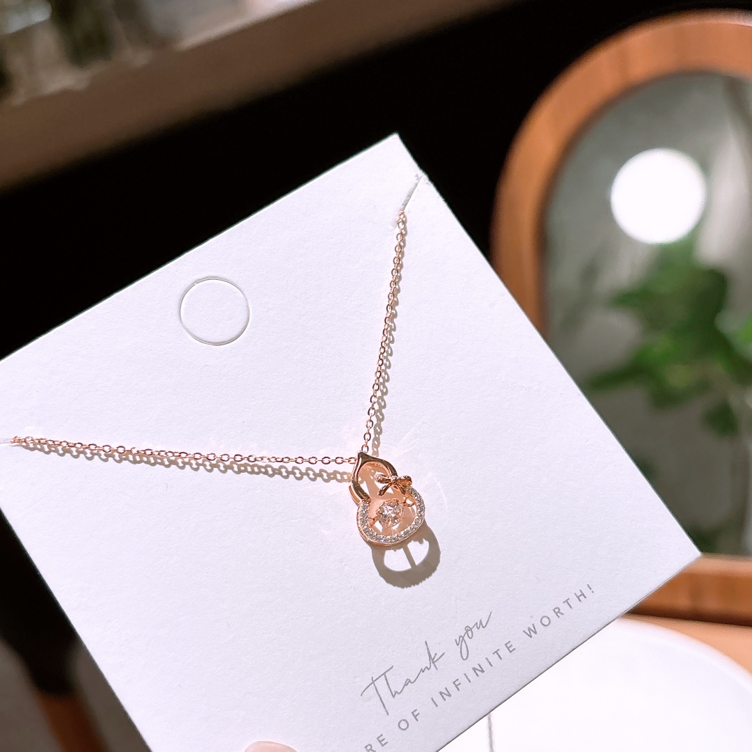 Hypoallergenic Silver Necklace Sweet & Cool Workplace Silver