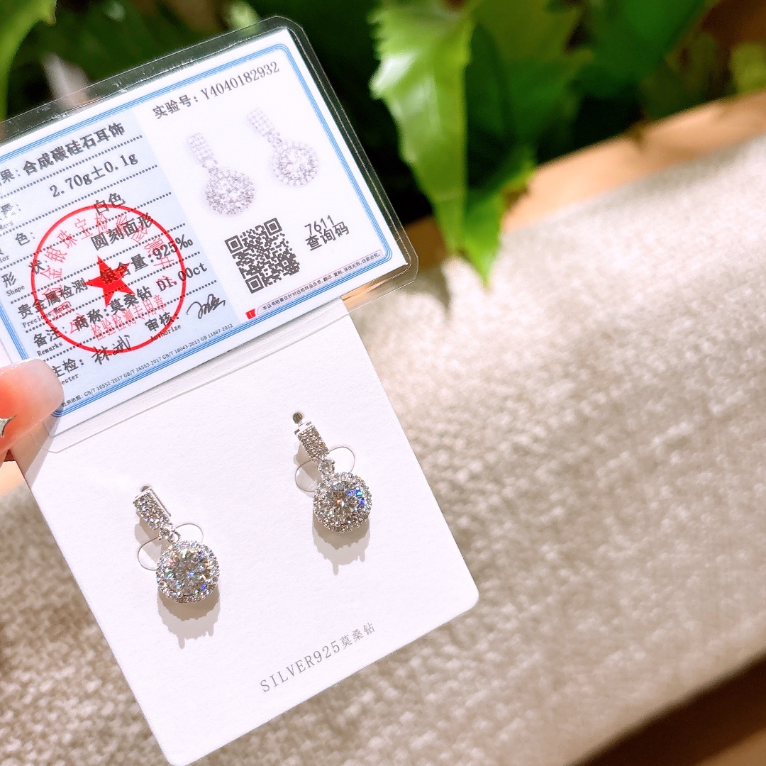 Fine Silver Moissanite Studs Gentle Annual Party Gold